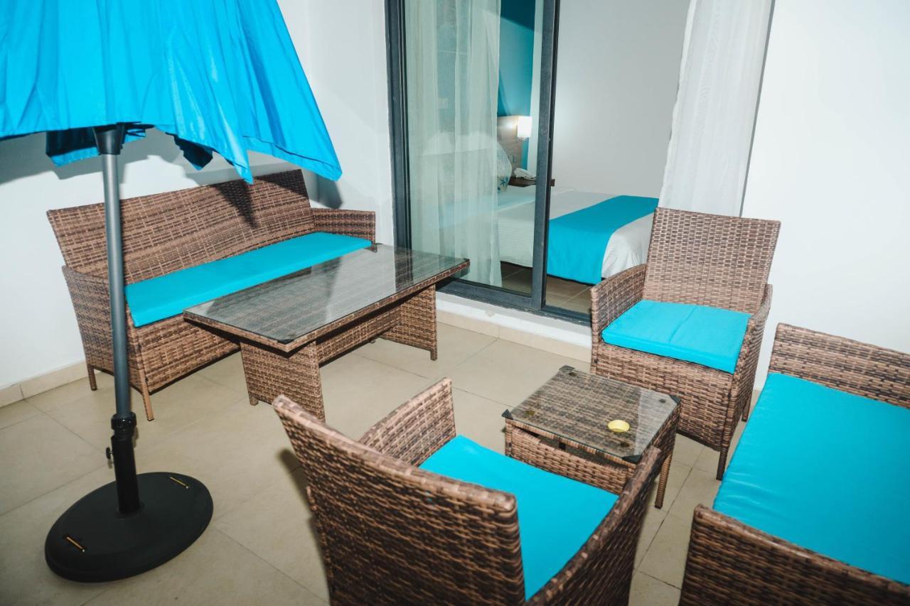 Robert'S Hotel Abidjan Exteriör bild