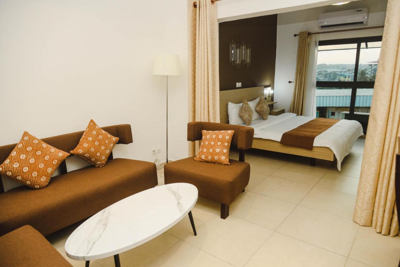 Robert'S Hotel Abidjan Exteriör bild