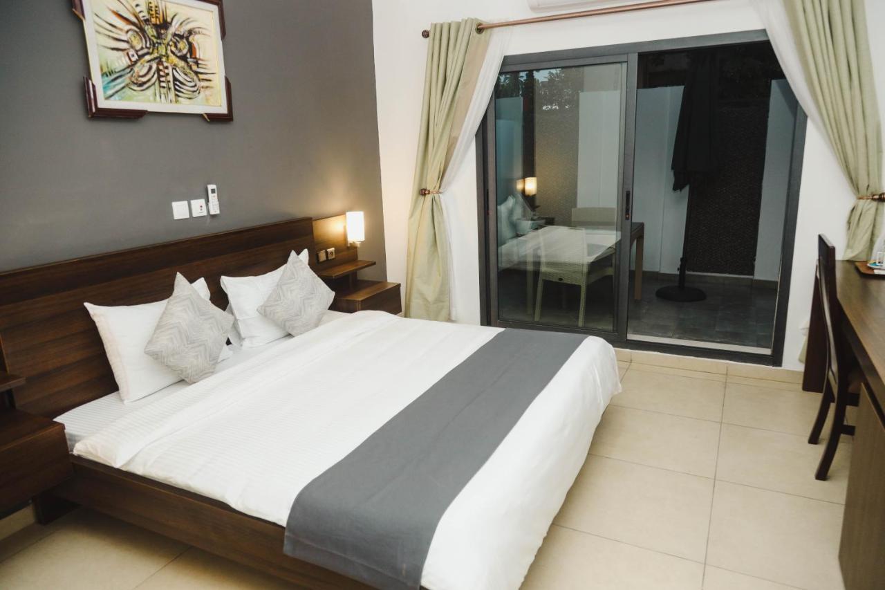 Robert'S Hotel Abidjan Exteriör bild